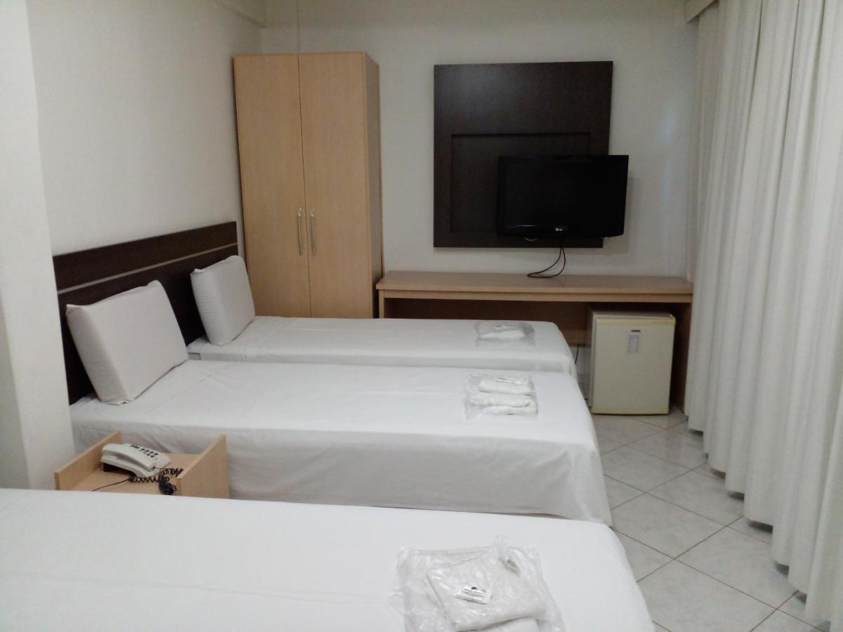 Hotel Minas Brasil Монтис-Кларус Экстерьер фото