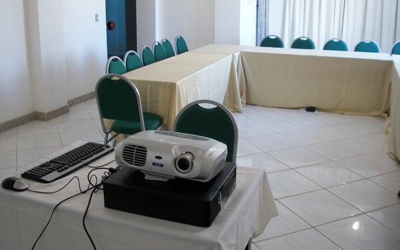 Hotel Minas Brasil Монтис-Кларус Экстерьер фото
